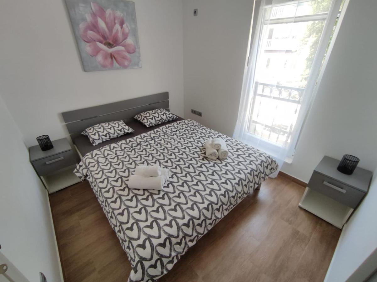 Apartman Ivana Biograd Na Moru Exterior photo