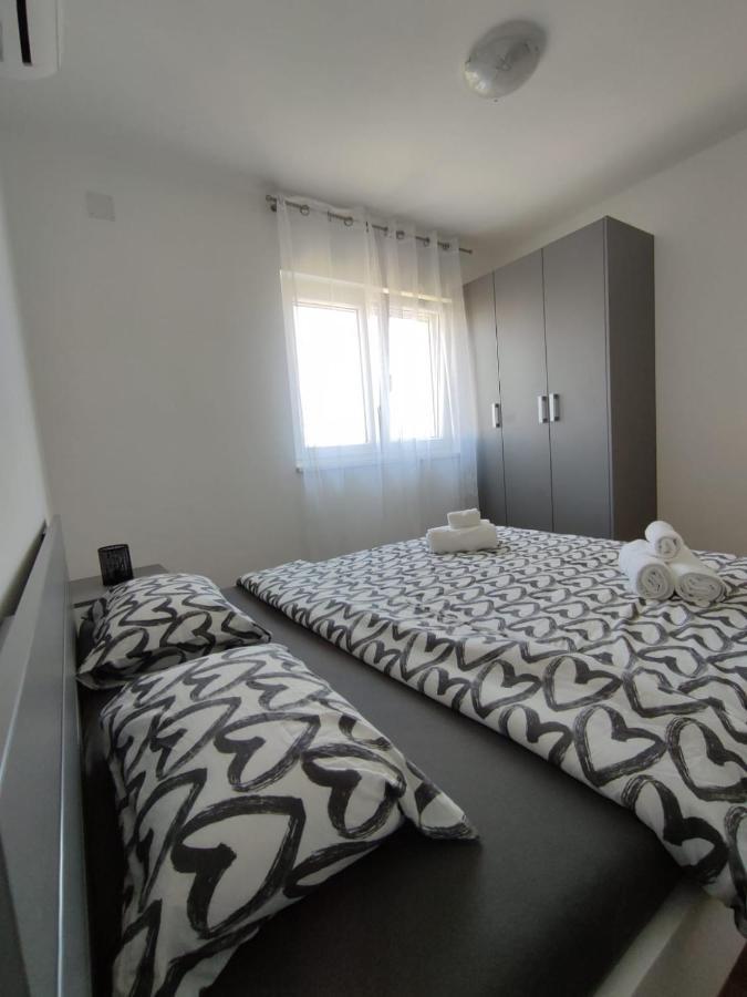 Apartman Ivana Biograd Na Moru Exterior photo