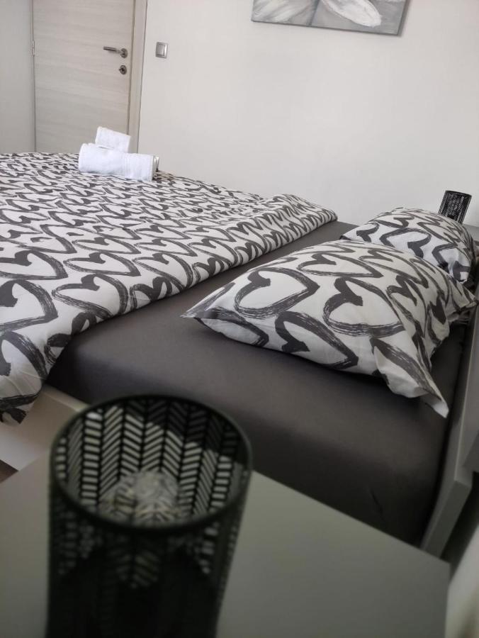 Apartman Ivana Biograd Na Moru Exterior photo