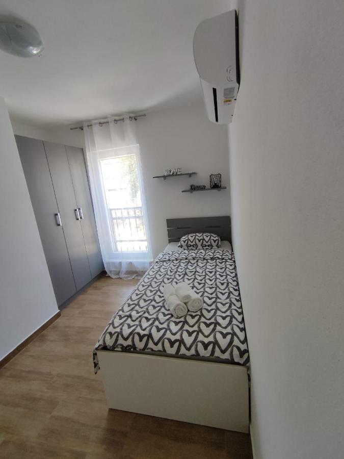 Apartman Ivana Biograd Na Moru Exterior photo